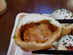 虾肉生煎-东泰祥生煎馆(陕西南路店)
