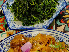 -壹阁胡羊焖饼(特色小吃街店)
