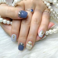 -Love Lady Nail