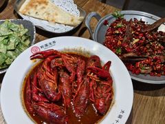 -叶派龙虾•招牌香辣蟹·海鲜(中海国际店)
