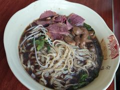 肥肠牛肉双拼面-邵顺兴锅盖面(金山宝地店)