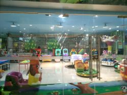 -汤姆小鸟(无锡宝龙广场店)