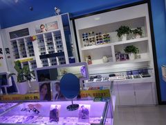 -提一眼镜·蔡司·依视路(小寨店)