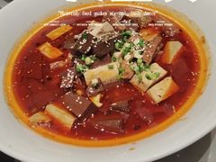 臭豆腐鸭血肥肠-红城阁·上海味道(四平路店)