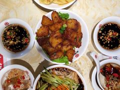 沾料-老佛爷炭火蛙锅直营(清滨路总店)