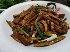 -临街徽菜馆·正宗黄山味