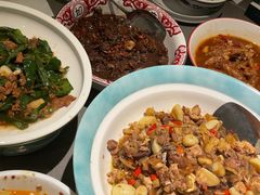 -山涧肴·湘味家肴(松岗满纷天地店)