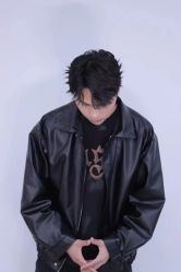 -一家只做男发烫染的店
