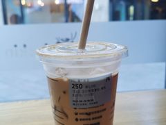 昆仑煮雪拿铁-瑞幸咖啡(石榴中心店)
