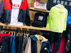-VANS(三里屯太古里店)