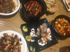 -峨嵋小镇·川菜(勒泰中心店)