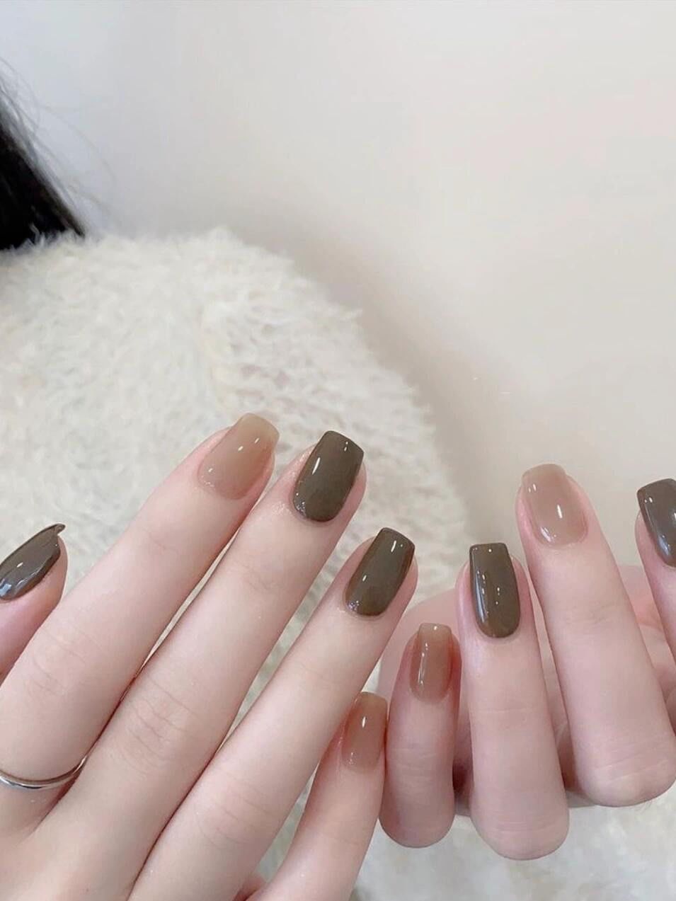 秋日跳色简约干净美甲💅