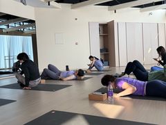 -乐刻瑜伽·普拉提·小瑜荚YogaPod(滨江银泰店)