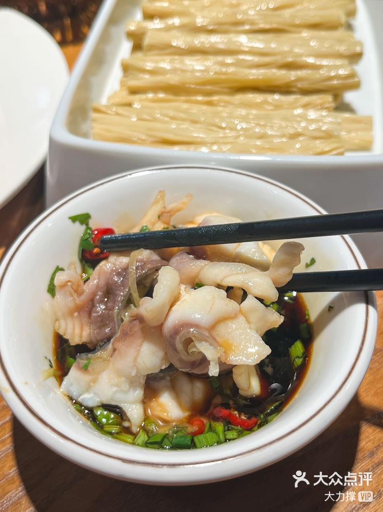 终于吃上了深圳首家脆鲩鱼粥底火锅60