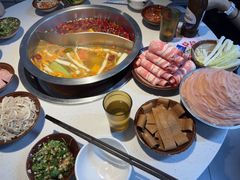 全牛油鸳鸯锅-芈重山老火锅(广州首店)