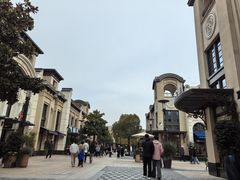 -比斯特上海购物村精品奥特莱斯