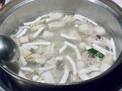 织金竹笙椰子鸡-狐狸爱上椰子鸡(滨江星光大道店)