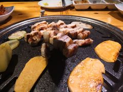 -唯成•韩国炭火烤肉 유성고기