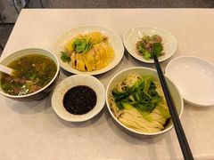 白斩鸡-月亮房·白斩鸡(娄山关路店)