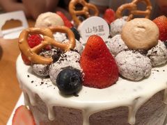 -山与蓝·轻糖鲜果蛋糕(勒泰店)