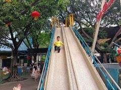 -顺德大良半月城游乐场