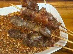 -哈尔滨小酒馆·鲜肉现穿自助烧烤(康新花园店)