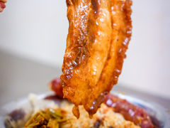 香肠糯米扣肉饭-梁阿婆廿年老牌扣肉糯米饭