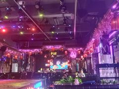 -喜鹊音乐酒馆(西街店)