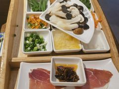 -芸南道·过桥米线(昆明老街旗舰店)