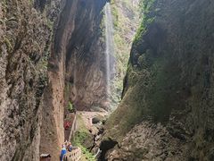 -龙水峡地缝景区