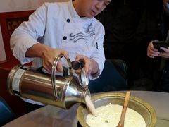 -蒙亨·手把肉·蒙古包文化主题餐厅(天恒广场店)