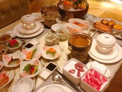 -雍和会海鲜姿造自助(湖东路店)
