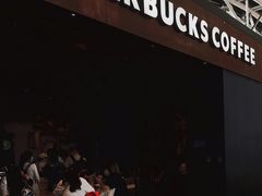 门面-星巴克(广州南站A18检票口楼上)