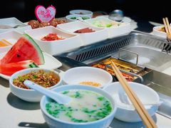 -海底捞火锅鲜切牛肉主题店(长寿路店)