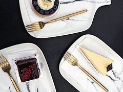 -UNI UNI(环亚凯瑟琳店)