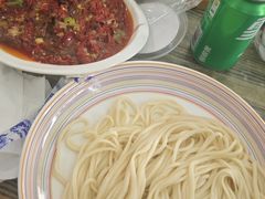 -歹歹的加个面过油肉拌面