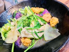 -万记麻辣烫国展总店