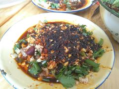 -拈签一笑黄牛肉辣卤串串