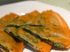 招牌春韭鲜虾脆薄饼-桂满陇·杭州饭店(清河万象店)