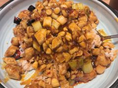 -西部马华清真兰州牛肉面·烧烤夜市(关东店)