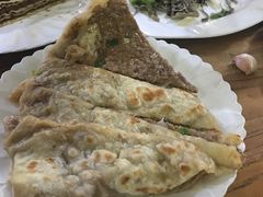 -溢心园香河肉饼总店
