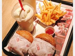-The Habit Burger Grill 哈比特汉堡(复兴soho店)