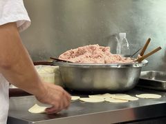 -黄阿姨锅贴大王(万航渡路店)