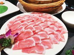 雪花牛肉-捞王猪肚鸡火锅(财富中心店)