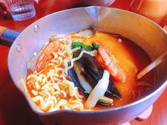 冬阴功拌面-About Bistro關於·泰式家庭料理