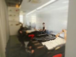 大厅-3AM HAIR SALON烫发染发接发