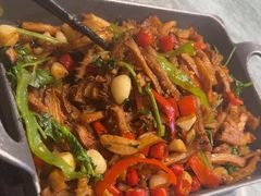 -俭寨大盘鸡·手抓肉·烧烤新疆菜(乌苏路店)