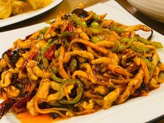 鱼香肉丝-毛毛熏肉•东北菜老字号(大安街店)