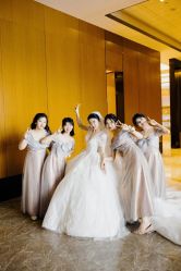 -沐澜婚纱礼服美妆馆(豪润风尚国际店)