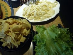 -尚品小土屋涮毛肚(李沧万达店)